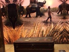 1925年作为贵族玛丽娜小姐嫁妆的帆布古-LV路易威登(贵和购物中心店)