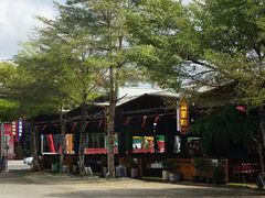 -三亚火车头万人海鲜广场