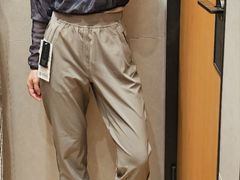 -lululemon(比斯特购物村店)