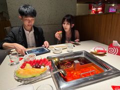 -海底捞火锅鲜切牛肉主题店(长寿路店)