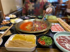 -沸炉重庆老火锅(军事博物馆店)