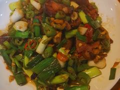 -临江餐馆二楼美食部落