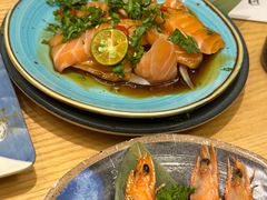-枝魯枝魯自助料理