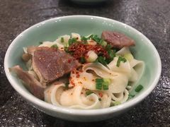 油泼面-河东颐祥阁(世贸店)