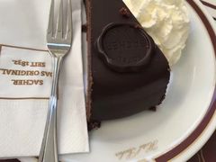 -Cafe Sacher(WIEN)