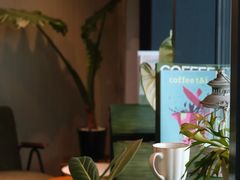 -luutosa  cafe & tea 鹿兔山
