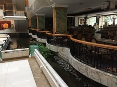 -广东大厦酒店(广州北京路步行街纪念堂地铁站店)