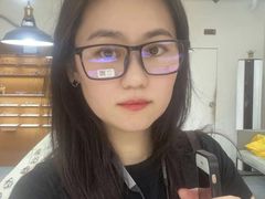 -罗伯特眼镜·蔡司官方授权(罗湖国贸店)