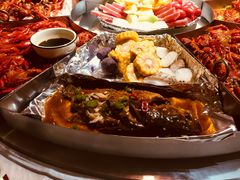 -茸梅路右拐龙虾-农家菜(松江店)