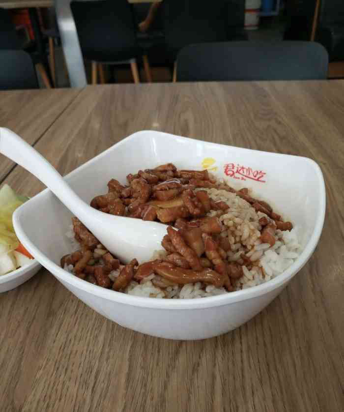 君达小吃(建西苑店「蛋香油条「君达酱肉包「酸菜肥肠米线.