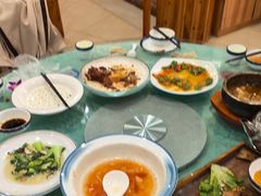 -鹤乡东北菜(崮山路店)