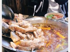 -肖肖酸萝卜鱼火锅(总店)