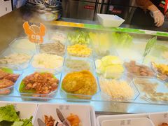 -红渡小香·牛肉麻辣香锅(车站南路店)