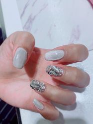 -吉吉靓甲美睫