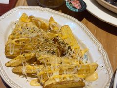 -秘密旅行Bonjour(黑金冠 江南西店)