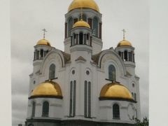 -滴血救世主教堂