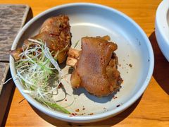 烤糯猪脚-SHAN山(前滩太古里店)