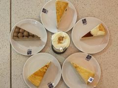 -Nadeje(Plaza Mahkota)