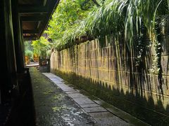 -峨眉山报国寺