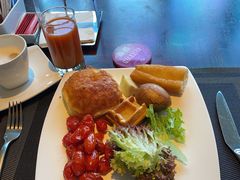 -三亚湾海居铂尔曼度假酒店