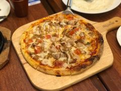 -玛格萝妮比萨屋(四平店)