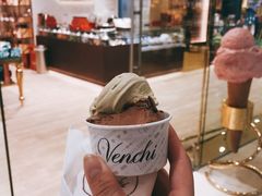 -VENCHI 闻绮(北京国贸商城店)