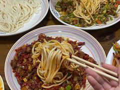 -歹歹的加个面过油肉拌面(贵州路店)