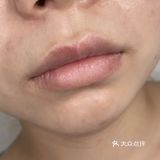 口红呢偶尔擦 但发现 擦口红口罩印的全是