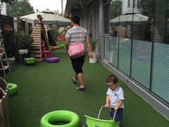 -乐融婴幼儿成长中心(四季青校区)