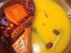 -小天鹅火锅·一线江景洪鼎旗舰店(洪崖洞店)