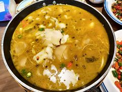 -有红鸡毛店·川菜(建设路店)