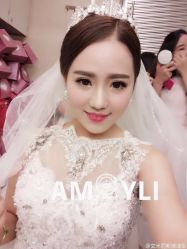-艾米丽婚纱礼服