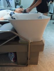 -米娜造型蛋白烫发