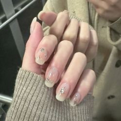 -兮奈ネイル美甲美睫·皮肤管理