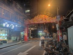 -溪岸路花鸟市场