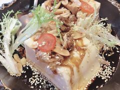 -铜锣湾·有麝自然香(渝北财富中心店)