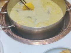 -洪氏嗨捞·猪肚鸡火锅(阳光天地店)