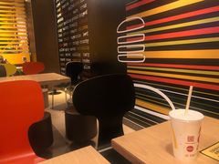 -麦当劳(杭州西湖银泰百货店)