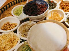 -包整·丝娃娃(一览甲秀楼风景店)