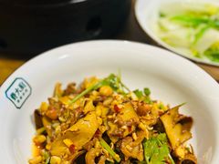 -费大厨辣椒炒肉(万家丽一店)