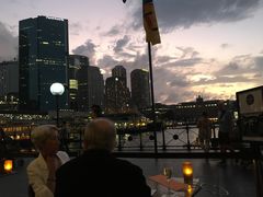 -Ribs & Burgers The Rocks