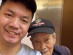 -万山楼海鲜酒家·二十三年老字号
