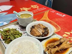 -老乡鸡(西岸凤巢店)