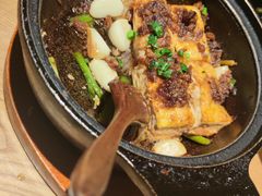 石锅海鲜酿豆腐-坛宗剁椒鱼头(河西王府井店)