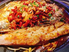 -鸣记脆皮烤鱼·海鲜烤鱼(三八广场店)