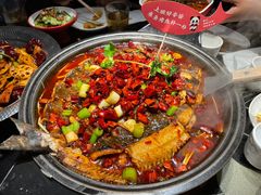 -辣尚瘾·烤鱼·新川菜(牡丹园直营店)
