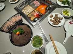 -海底捞火锅(宝龙广场夜宵主题店)