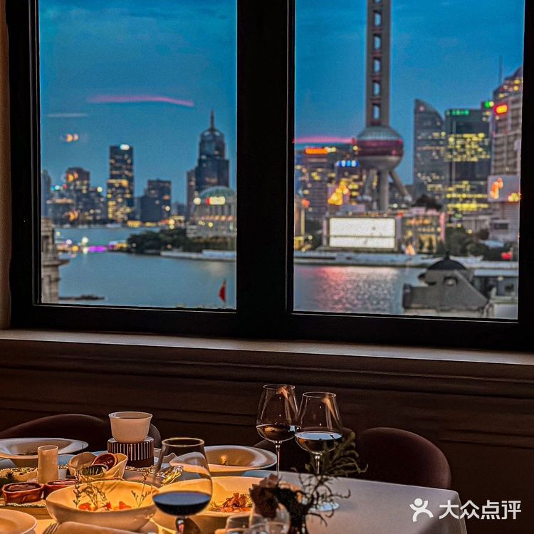 上海拍照|绝美一线江景餐厅！俯瞰浦东！