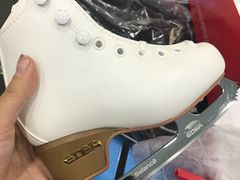 -北京利生体育商厦