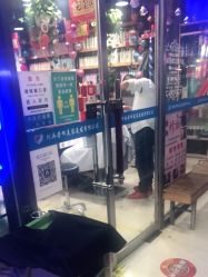 -阿兵荣辉美容理发有限公司